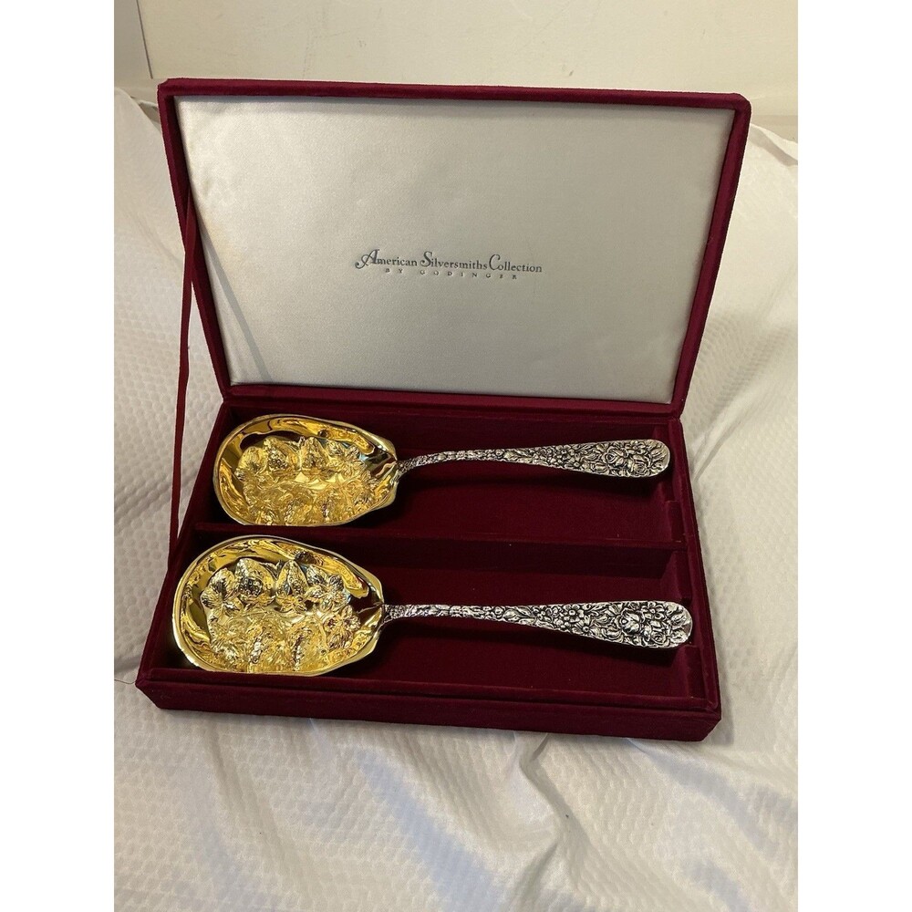 Vintage Set of 2 Godinger Silversmiths Strawberry Serving Spoons~NOS In Felt Box